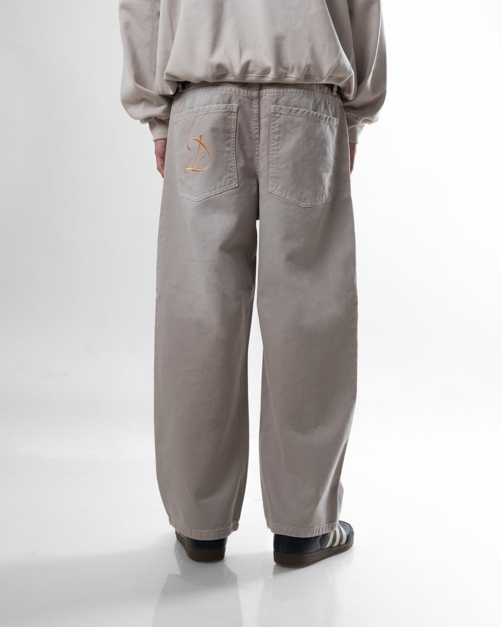 CONCRETE | Baggy Jean