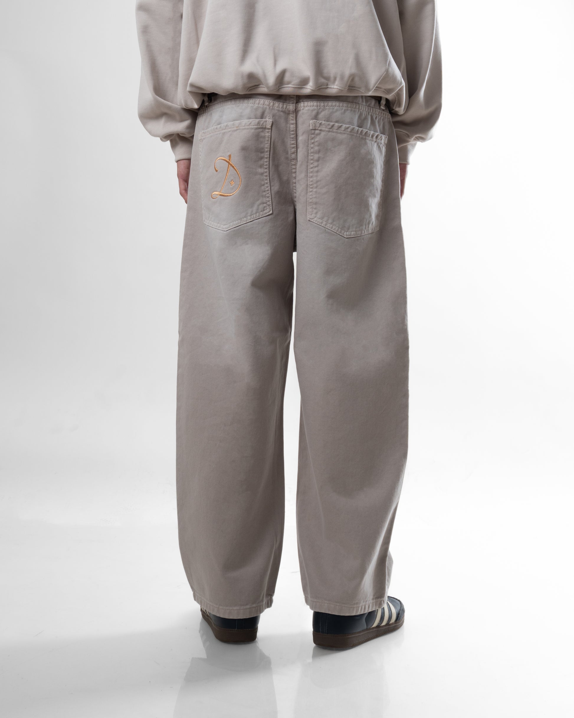 CONCRETE | Baggy Jean