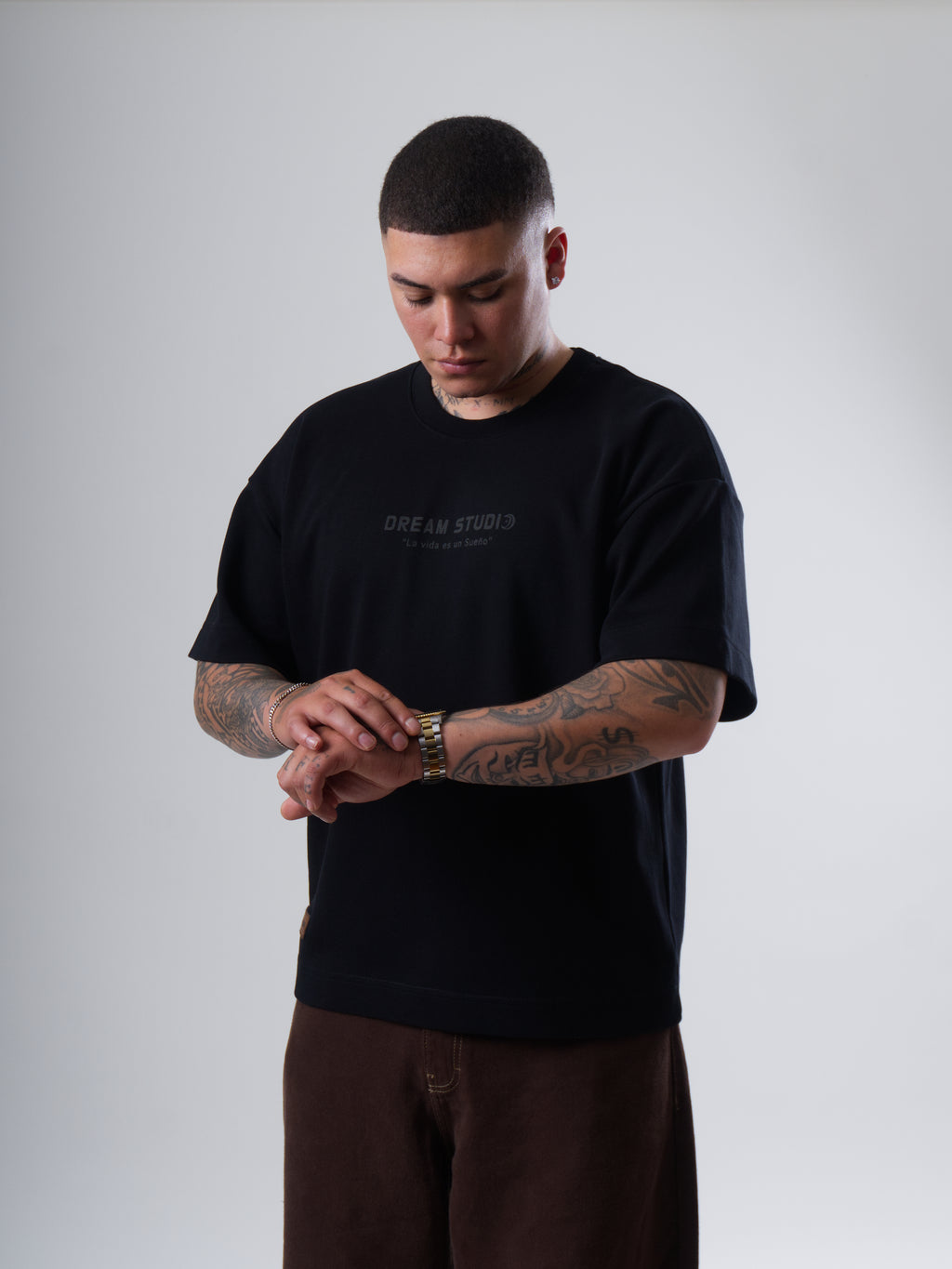 MUST | Black Tee
