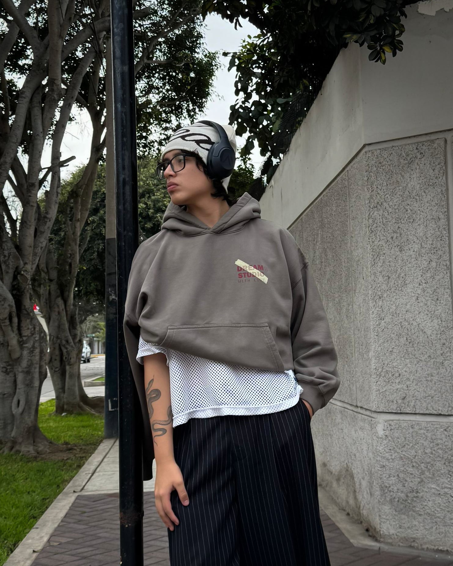 TAPED gray | Hoodie